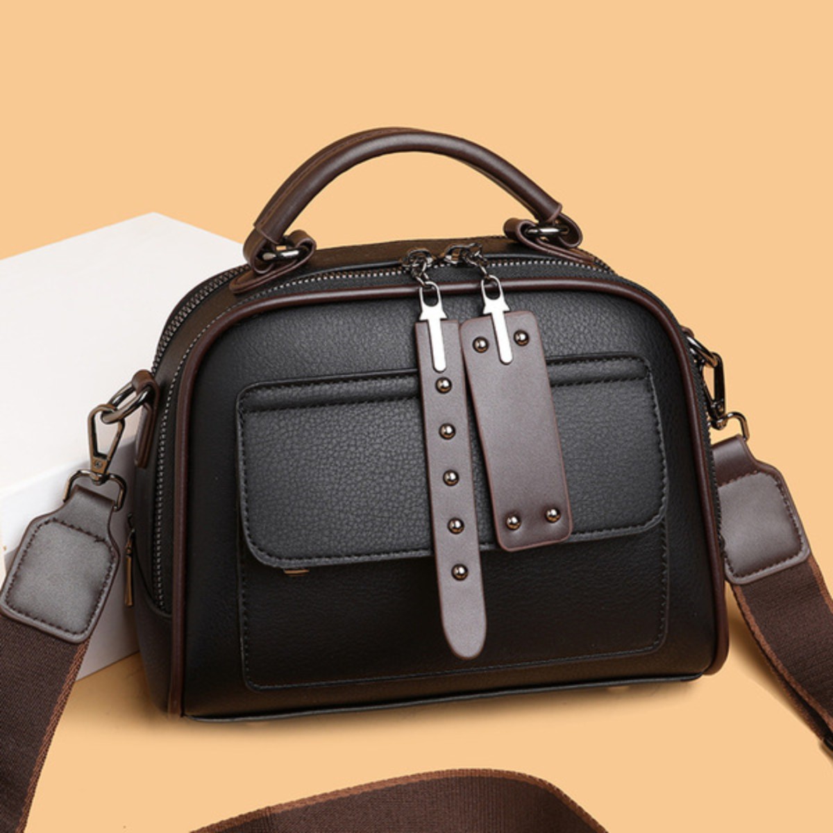 High end ladies' handbag multi-layer large capacity commuting bag (Black)