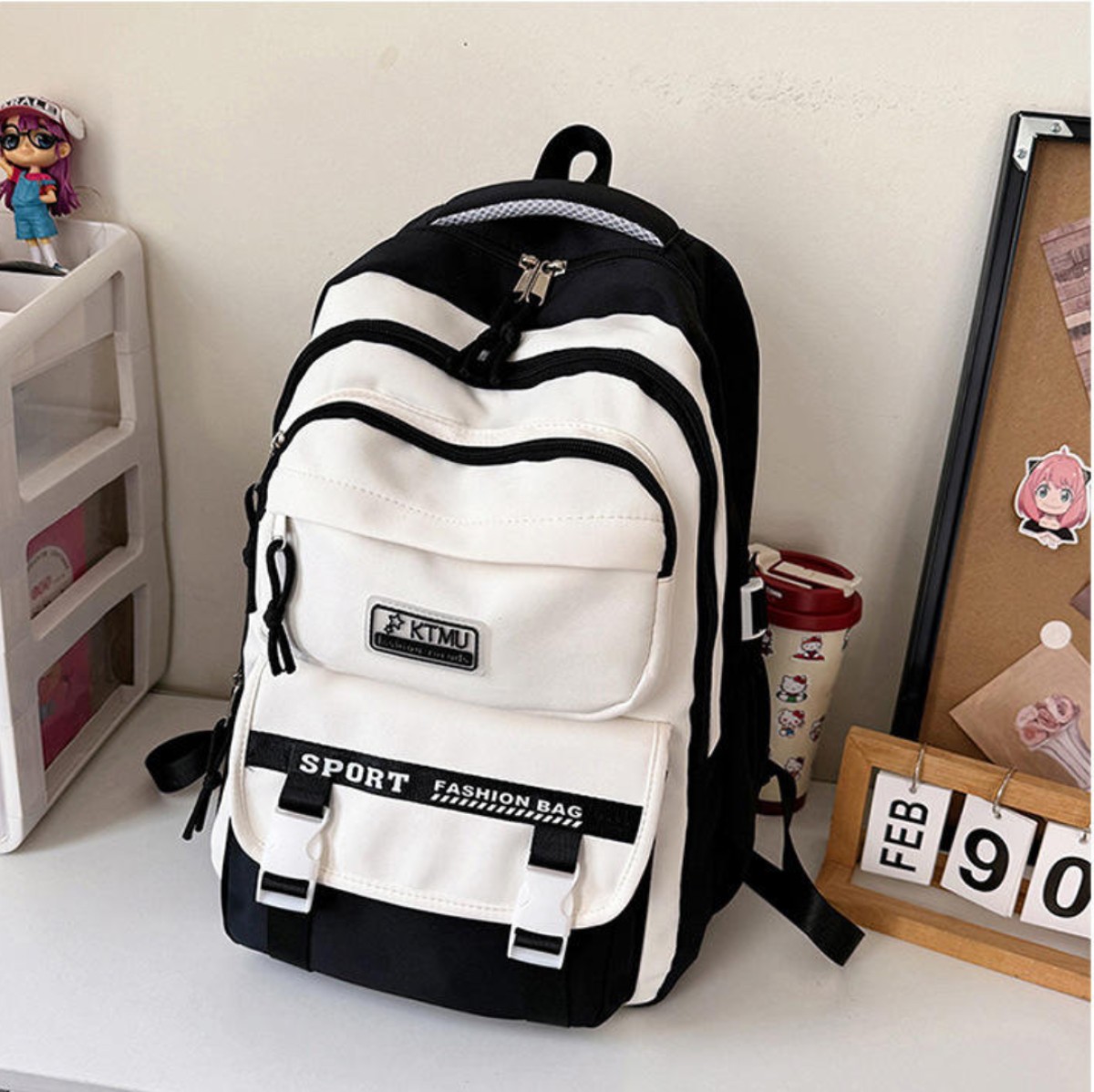 lightweight-school-and-college-student-backpackBlack