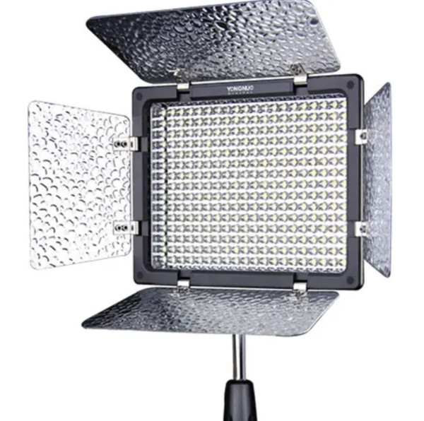 Yongnuo YN300 III LED Video Light 5500k for Canon Nikon